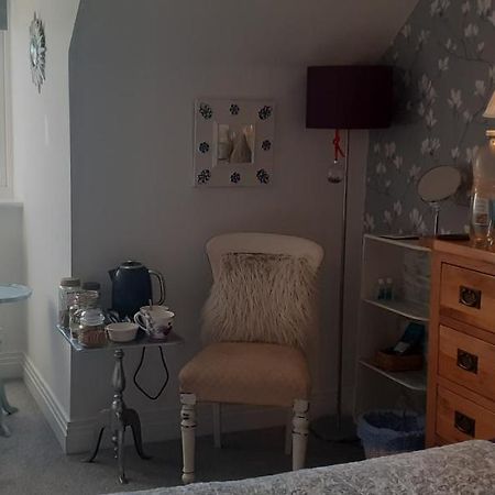 치체스터 Rookery View West Wittering 아파트 외부 사진