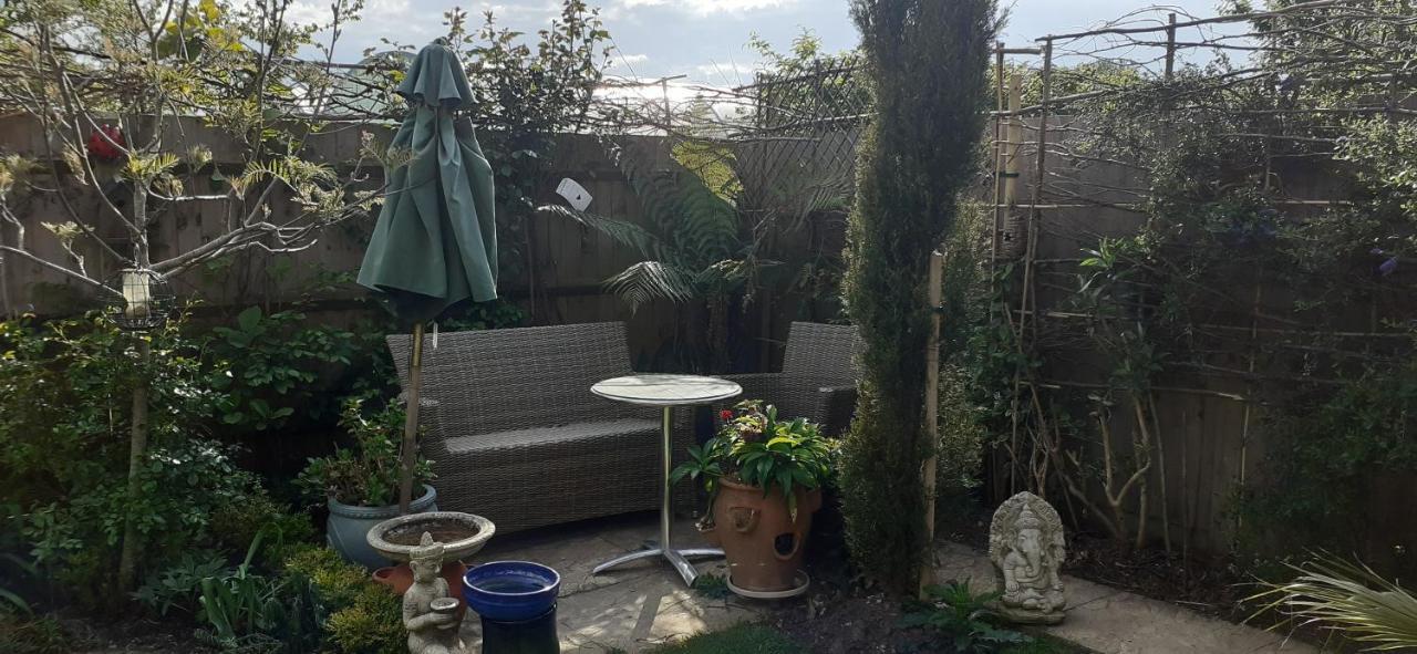 치체스터 Rookery View West Wittering 아파트 외부 사진